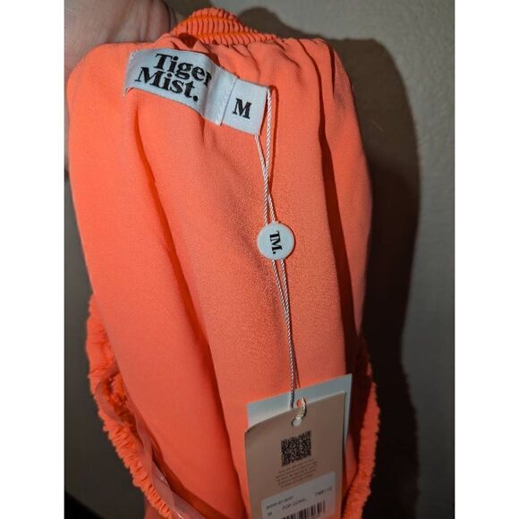 Tiger Mist Women's Brentley Skirt Pop Coral Medium NWT - Picture 3 of 10